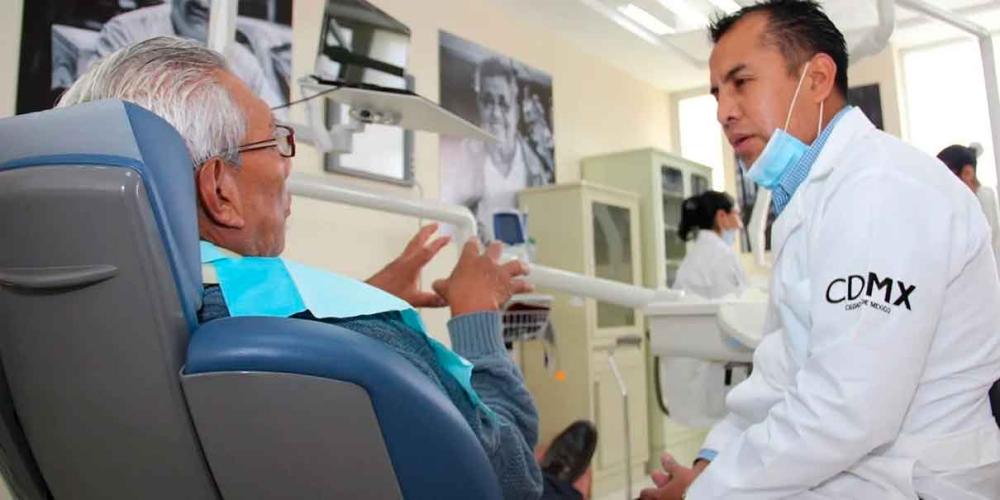 Dentista GRATIS con especialista en CdMx para adultos mayores