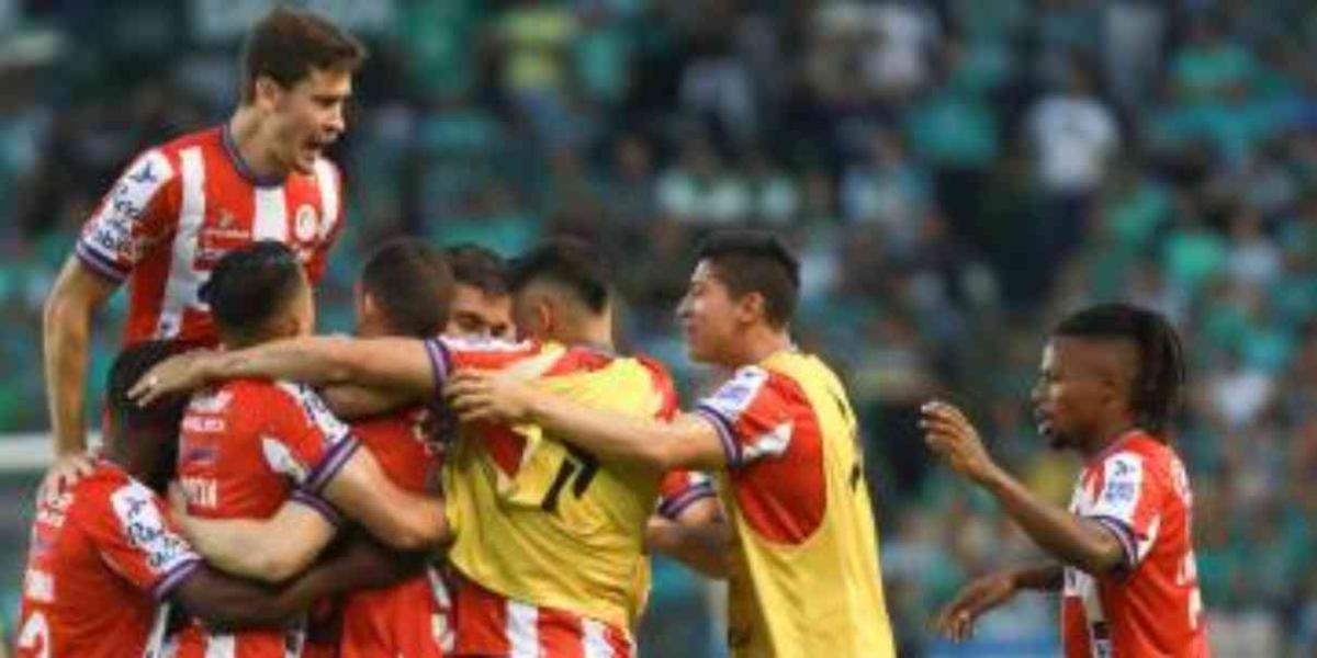 Atlético de San Luis manda al León a su casa, enfrentará al América en Cuartos